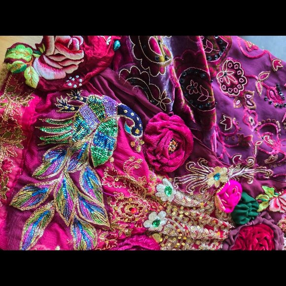 Peacock Rose Garden | Roselani Jasmin | One Size - Picture 8 of 8